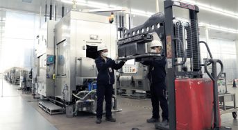The First Silicon Wafer Delivered from the Phase II Production Line of Tonghe New Energy